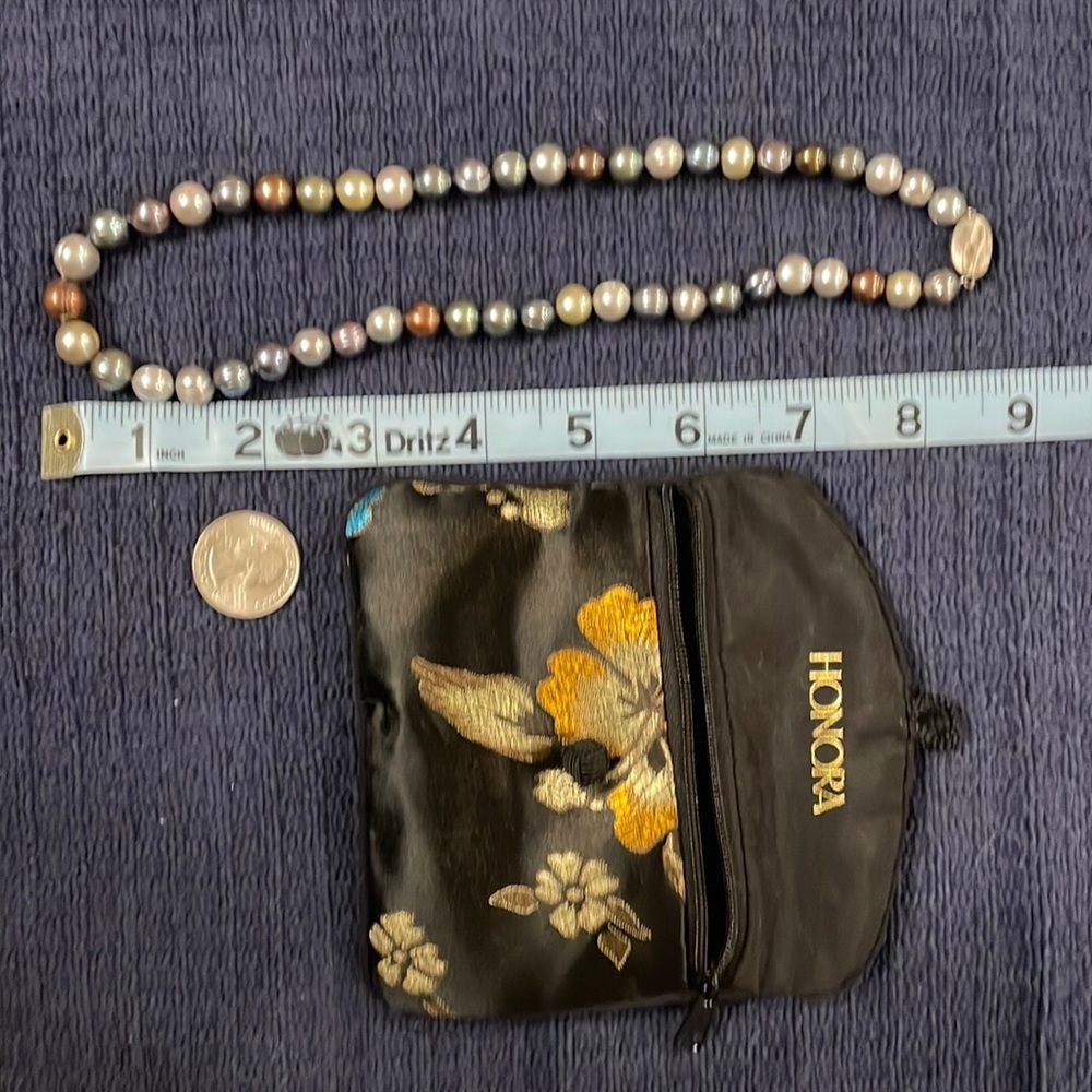Earth tone pearl necklace